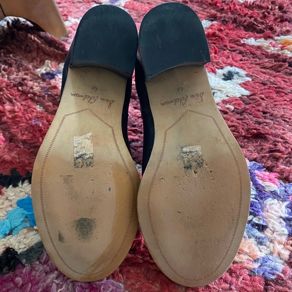 Heeled black leather booties - Picture 3 of 4